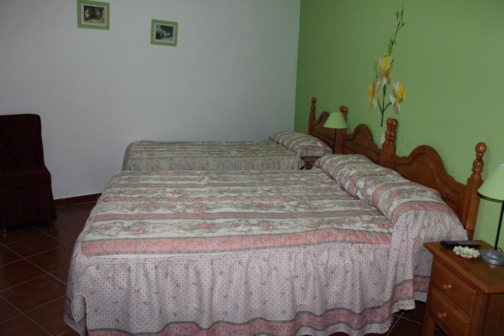 Hostal Restaurante "El Cercao" Sauca Chambre photo